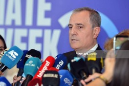 Байрамов: Баку будет ждать новой Конституции Армении для подписания мирного соглашения 