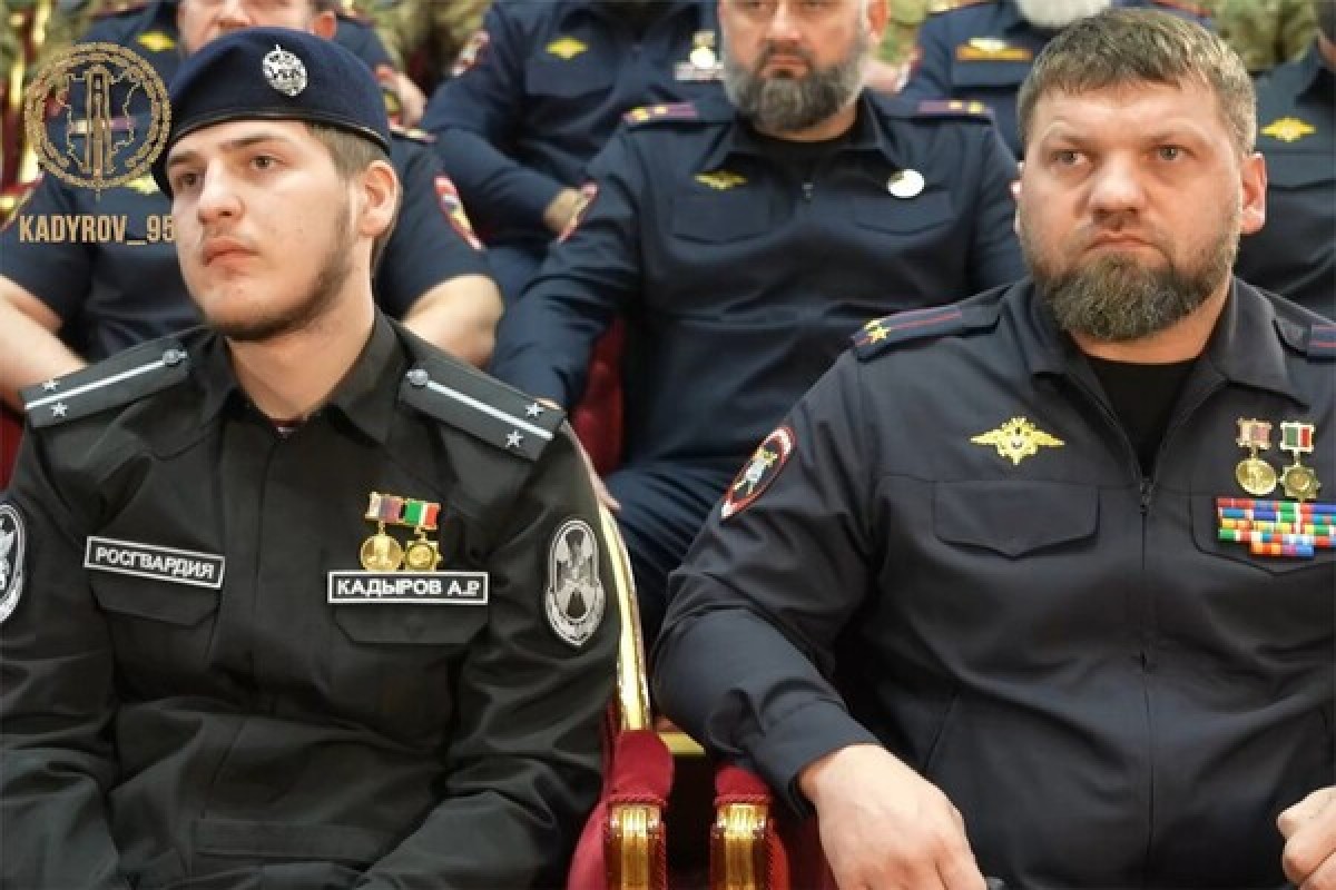 Сын Кадырова вышел в люди с погонами лейтенанта полиции