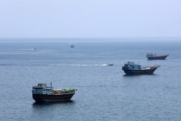 Иран и Оман достигли соглашения по судоходству в Ормузе 