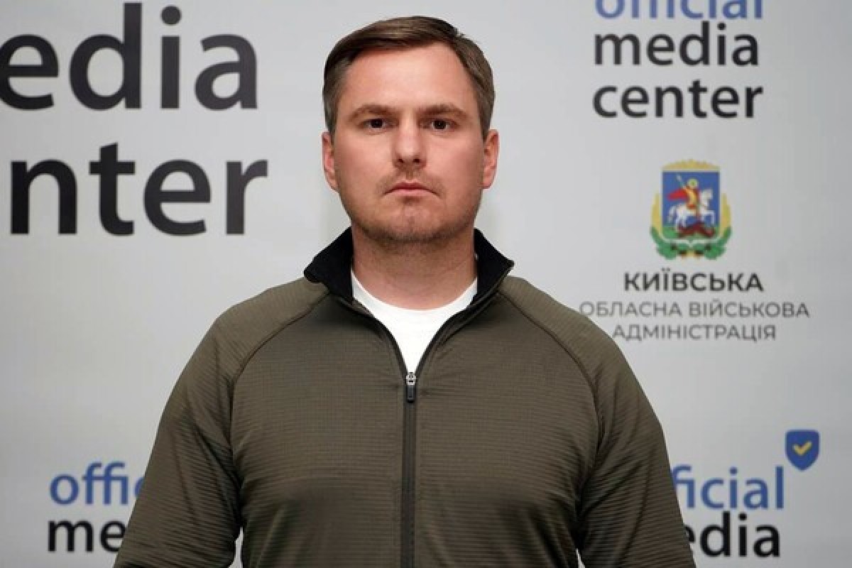 Подавший в отставку генпрокурор Украины покинул страну