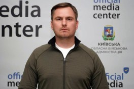 Подавший в отставку генпрокурор Украины покинул страну