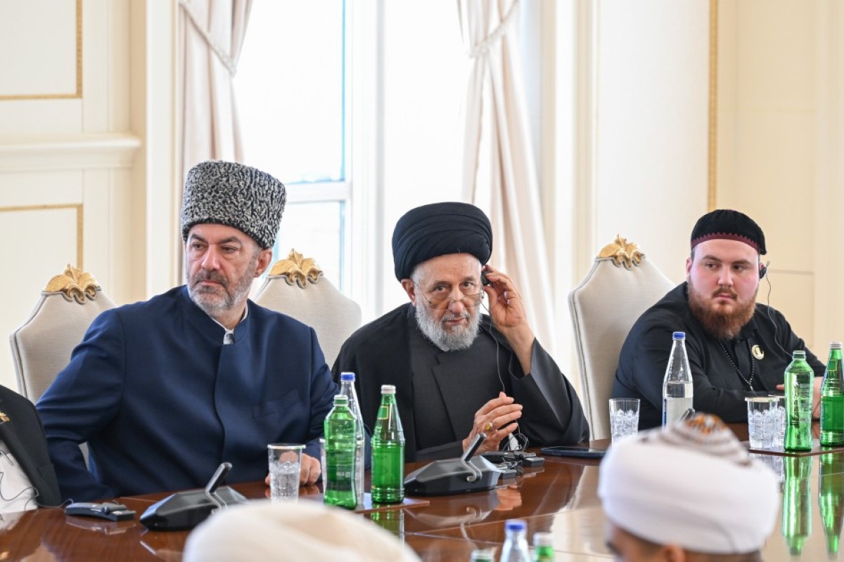 В Баку прошла встреча Ильхама Алиева с представителями тюркского мира -ФОТО 
