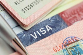 В США приостановлены изменения визовых правил для журналистов и студентов