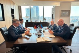 Эльчин Амирбеков провел встречу с послом Германии