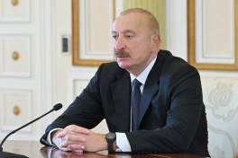 Алиев призвал усилить роль ОТГ в международных делах
