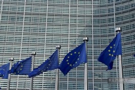 ЕС выделит Украине еще 3,3 миллиарда евро на ракеты и беспилотники