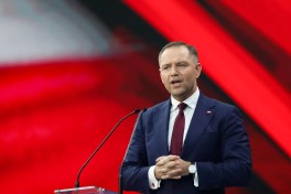 Президент Польши оказался замешан в финансовом скандале