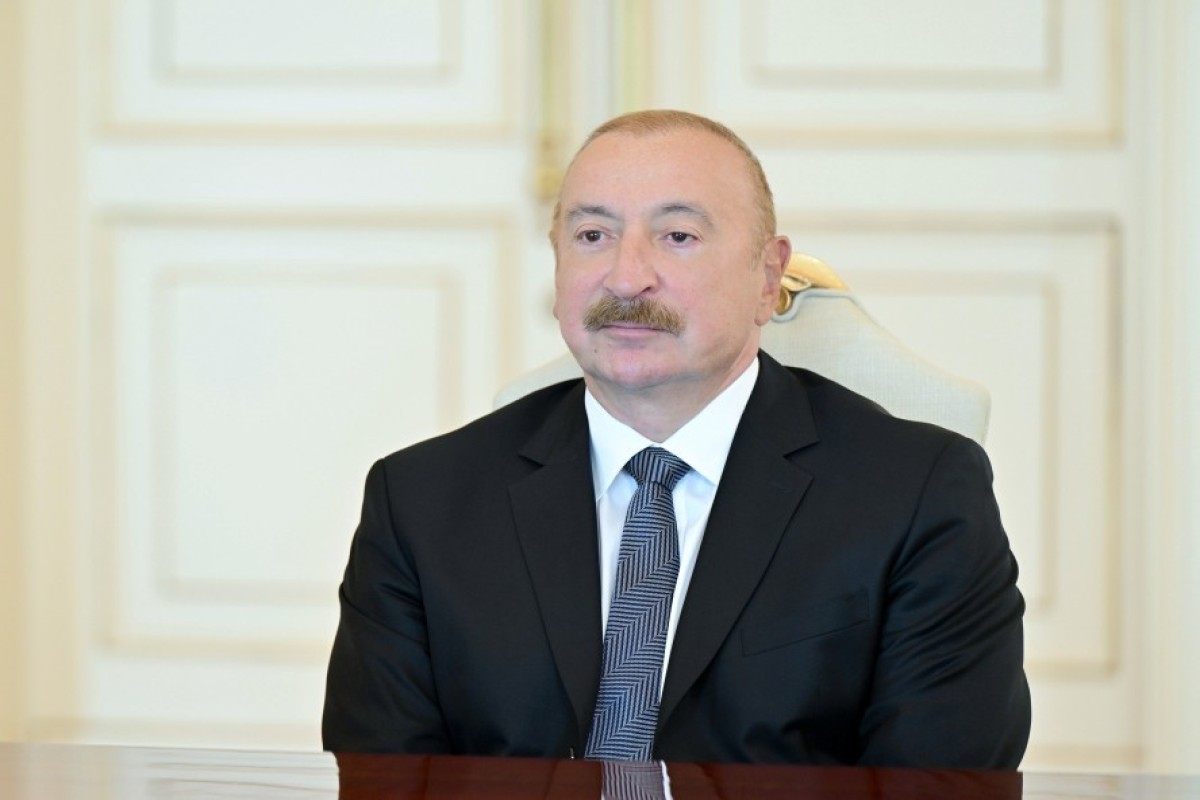 Ильхам Алиев провел встречу с руководителями компаний из Китая и Италии-ФОТО 