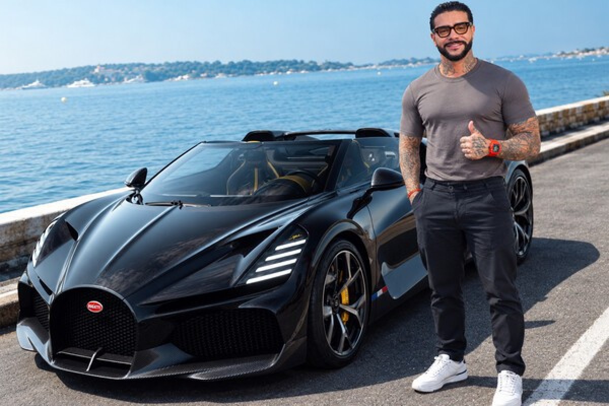 Страна - под серьезными санкциями: Милонов пристыдил Тимати за покупку Bugatti  