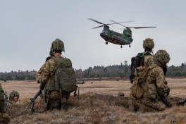 Канада рассмотрела риск возможного военного вмешательства США