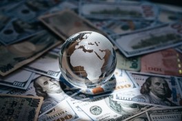 Мировой долг превысил $365 трлн