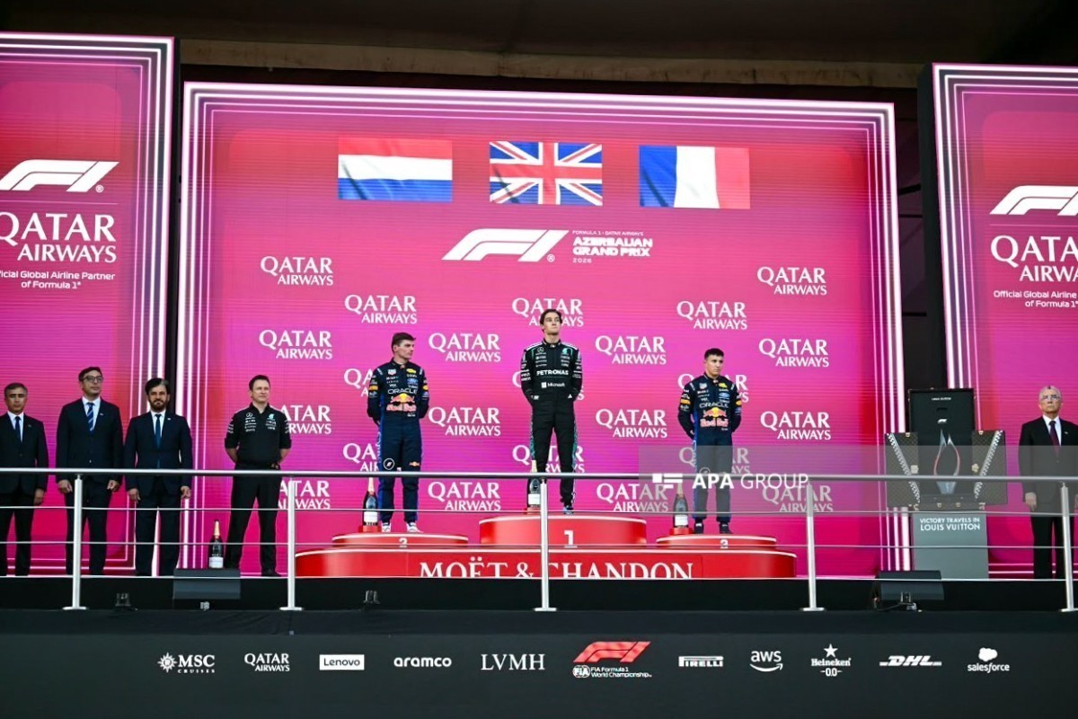 Расселл из Mercedes выиграл Гран-при Азербайджана