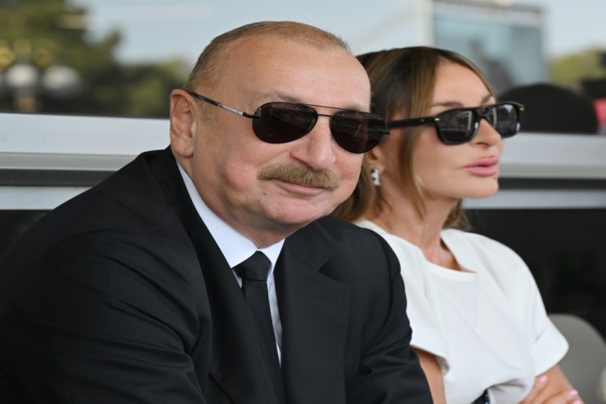 Ильхам Алиев с семьей посетил юбилейный Гран-при Азербайджана «Формулы-1»-ФОТО 