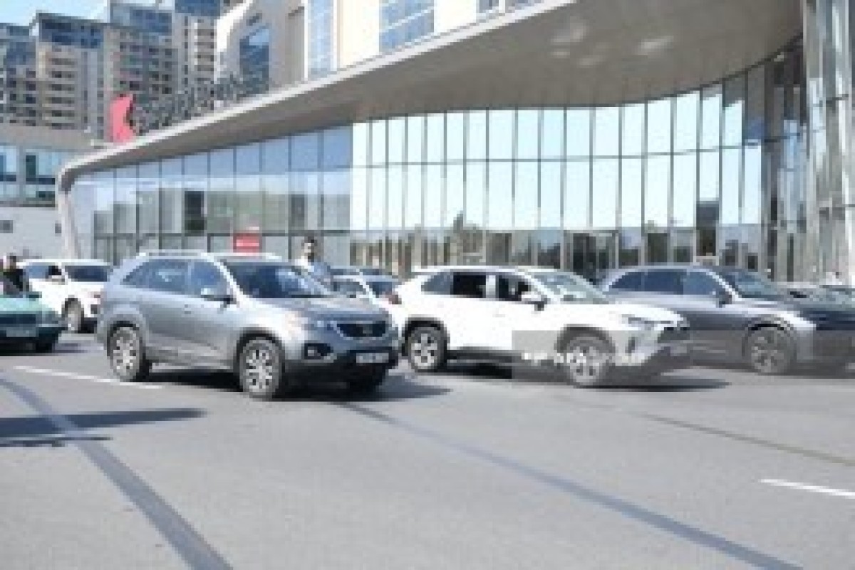 В Азербайджане минутой молчания почтили память шехидов-ФОТО -ВИДЕО 