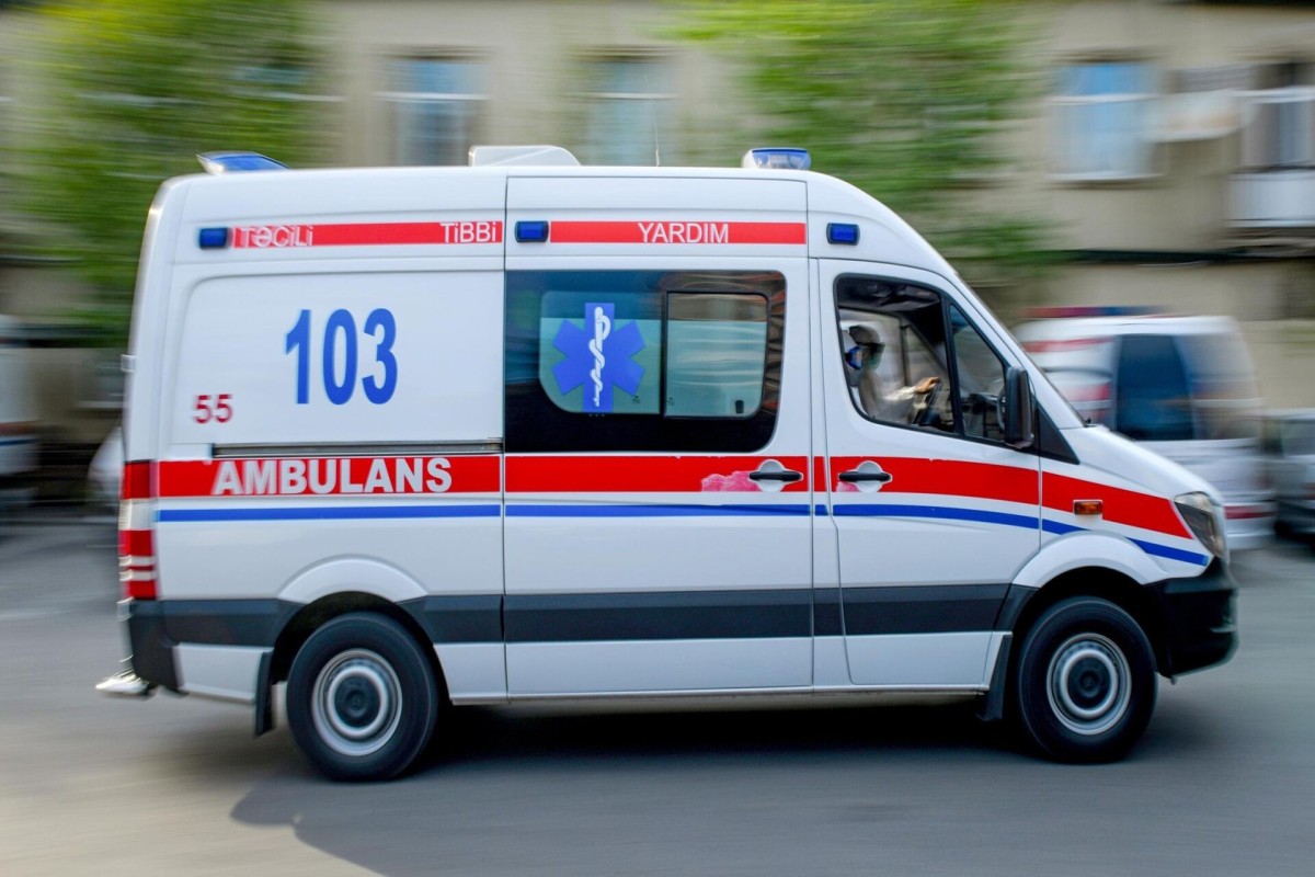 В Баку женщина убила сына и выбросилась с восьмого этажа