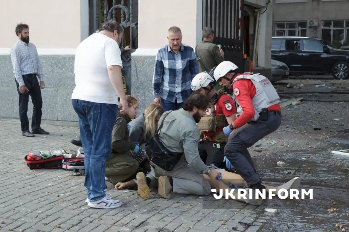 Россия атаковала Киев — горят Академия наук, жилые дома и офисы-ФОТО -ВИДЕО 