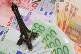 Во Франции предложили повысить пенсионный возраст до 65 лет