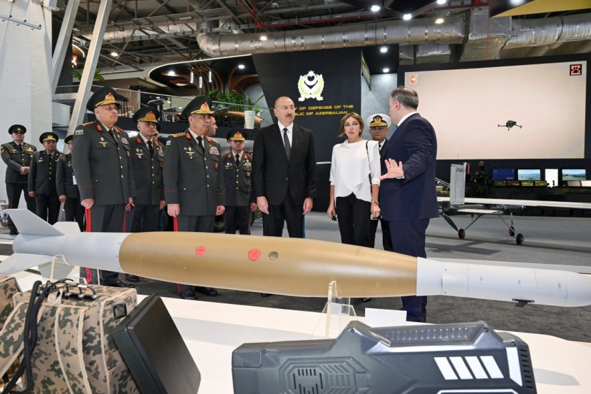 Ильхам Алиев и Мехрибан Алиева прибыли на ADEX 2026-ФОТО -ОБНОВЛЕНО 