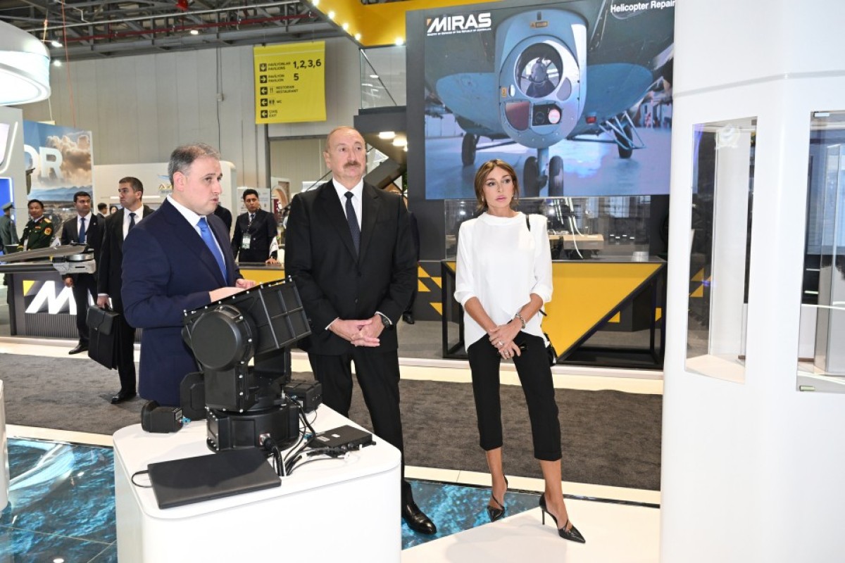 Ильхам Алиев и Мехрибан Алиева прибыли на ADEX 2026-ФОТО -ОБНОВЛЕНО 