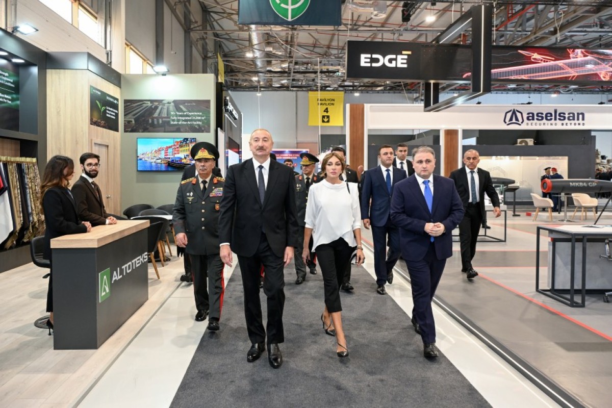 Ильхам Алиев и Мехрибан Алиева прибыли на ADEX 2026-ФОТО -ОБНОВЛЕНО 